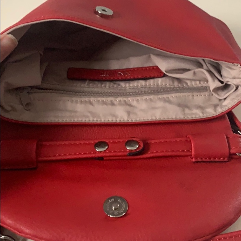 Red Cross body - Picture 3 of 3
